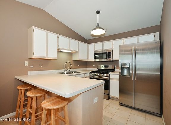 4th image of 383 Woodview Cir #40B21