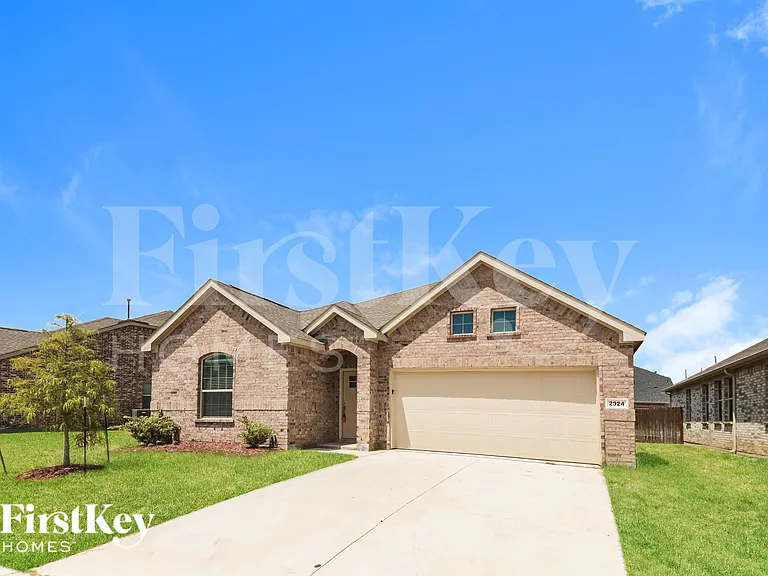 2324 Okeefe Dr — Photo 2