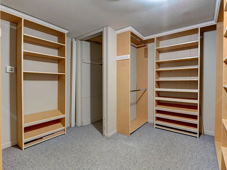 1091 S Main St #2 — Photo 19