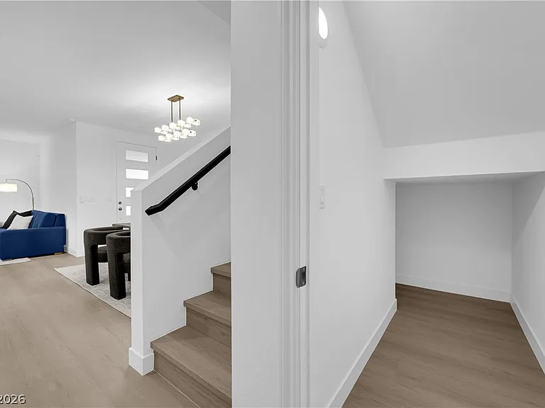600 N Carriage Hill Dr #1048 — Photo 25