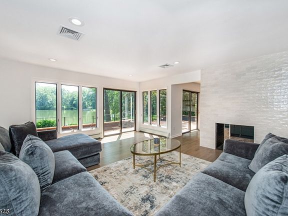 3rd image of 28 W Shore Rd