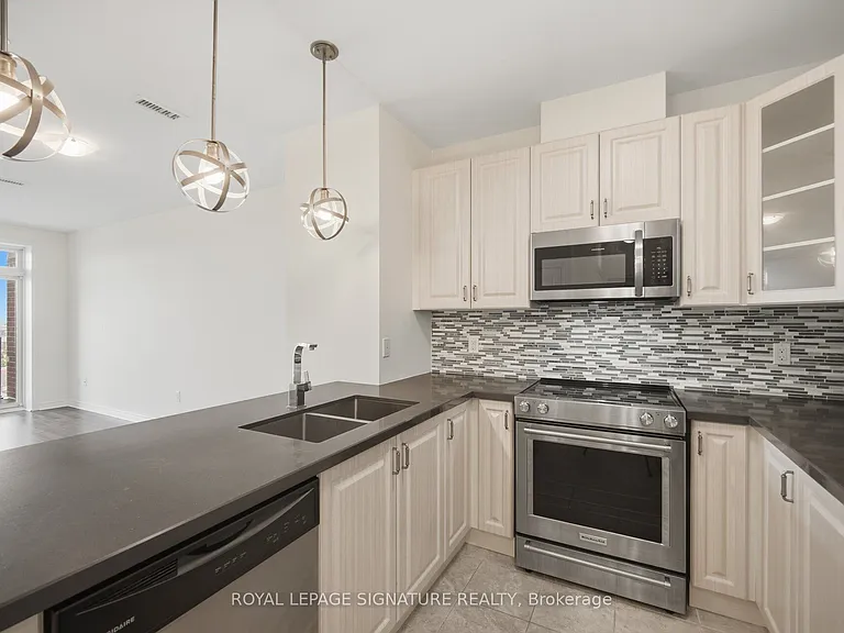 7325 Markham Rd #809 — Photo 9