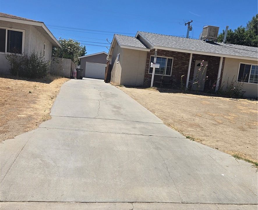 2nd image of 38527 36th St E