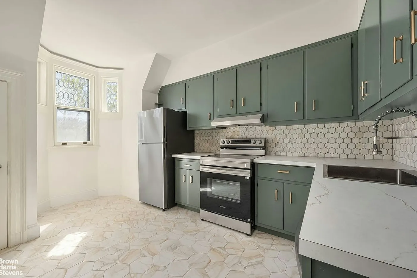 28 Prospect Park West — Photo 4