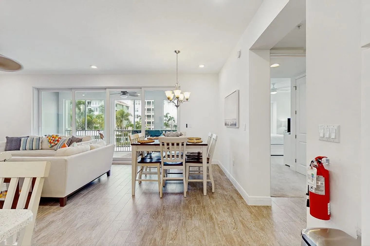 2 bed, 2.0 bath, 1453 sqft, $3,240 — Photo 3