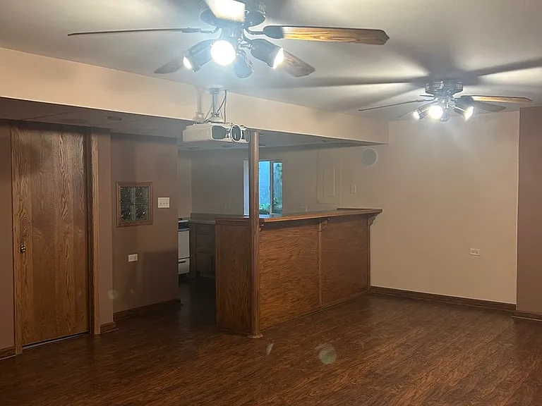 527 Springwood Ln — Photo 13