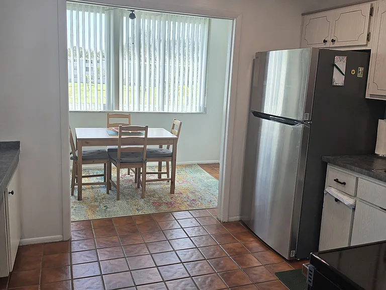4895 Bay St NE — Photo 8