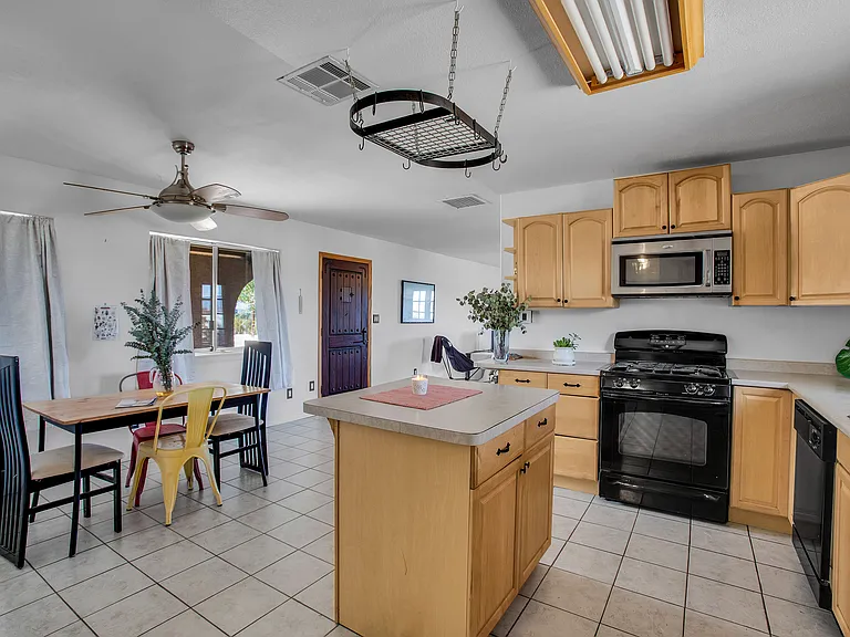 7565 Sherman Hoyt Ave — Photo 12