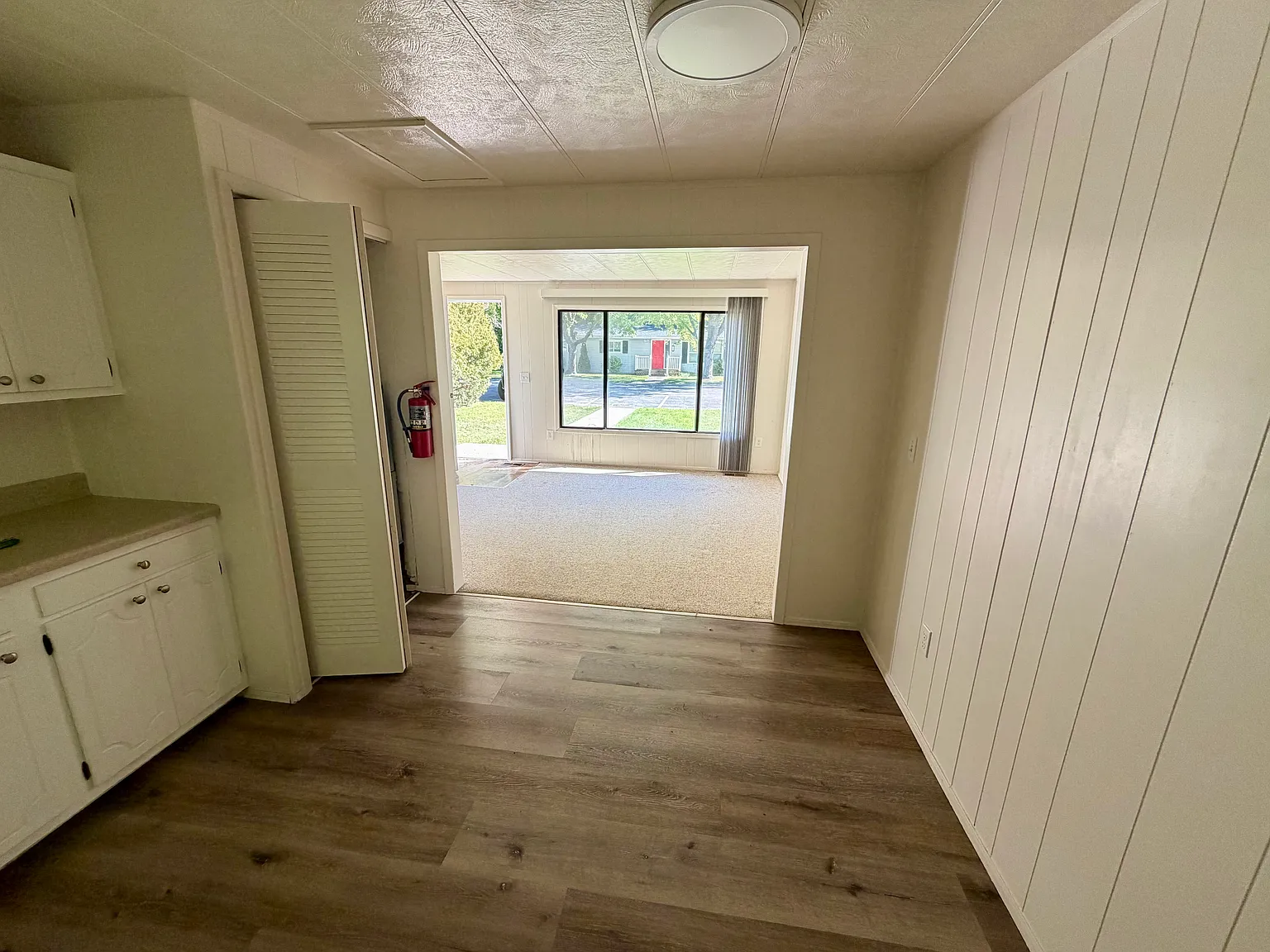 2 bed, 1000 sqft, $1,450 — Photo 4