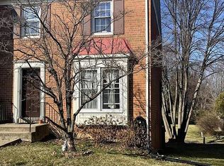 3908 Bradwater St, Fairfax, VA 22031