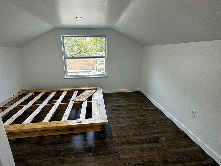682 13th Ave NW #3 — Photo 6