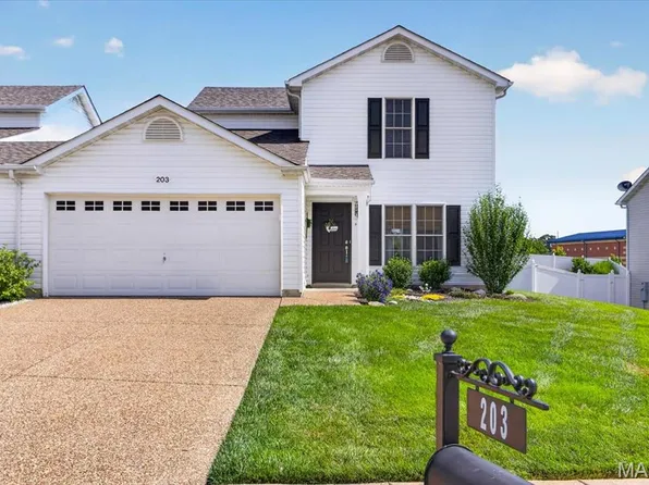 203 New Richmond Dr, Wentzville, MO 63385