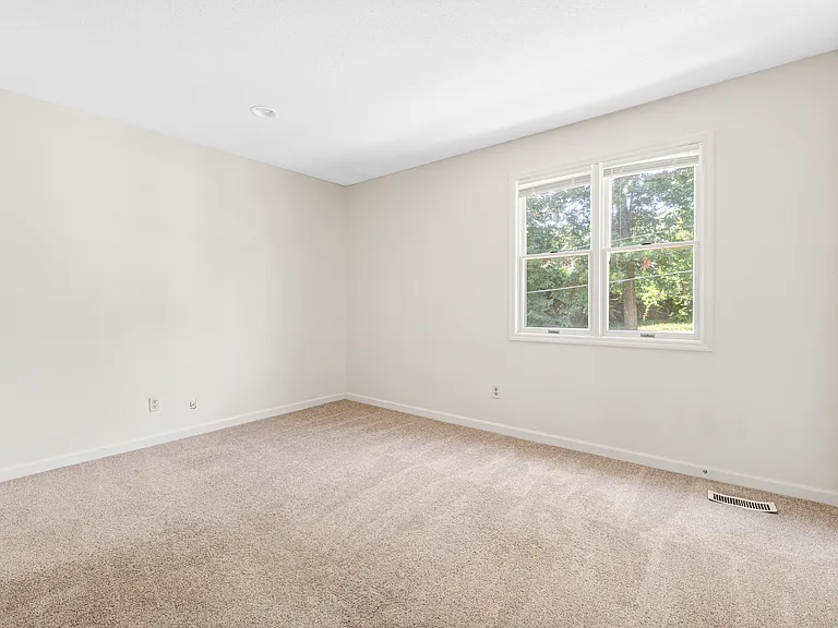 8907 S Swan Cir — Photo 16