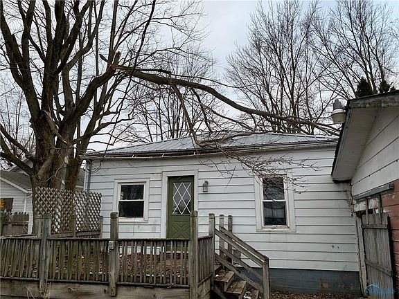 2nd image of 231 Columbia St