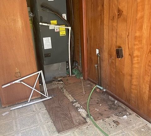 5th image of 200 S Hazen Ave