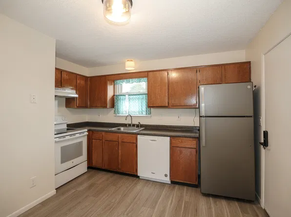 31 Springview Ave APT 3, Manchester, NH 03103