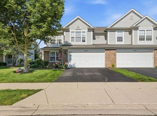 9939 Wakefield Ln #9939, Huntley, IL 60142