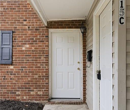 5th image of 2215 Shadow Valley Rd APT C