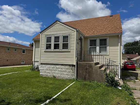 2nd image of 10024 Merrimac Ave