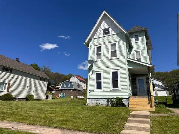 513 3rd Ave, Johnsonburg, PA 15845