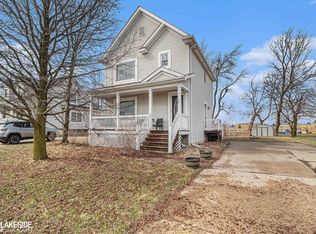 2100 Homestead Ln, Adrian, MI 49221