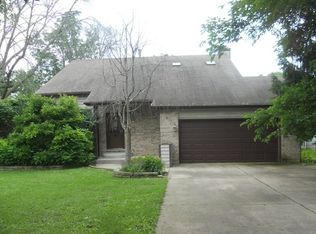 1201 Mitchell St, Woodstock, IL 60098