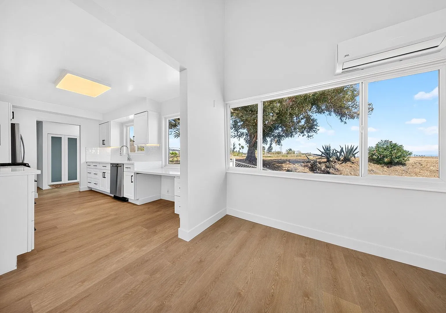 Architectural Icon Above the Pacific | Neutra-Inspired Luxury in Pacific Palisades — Photo 1