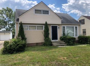 19812 Stockton Ave, Maple Heights, OH 44137