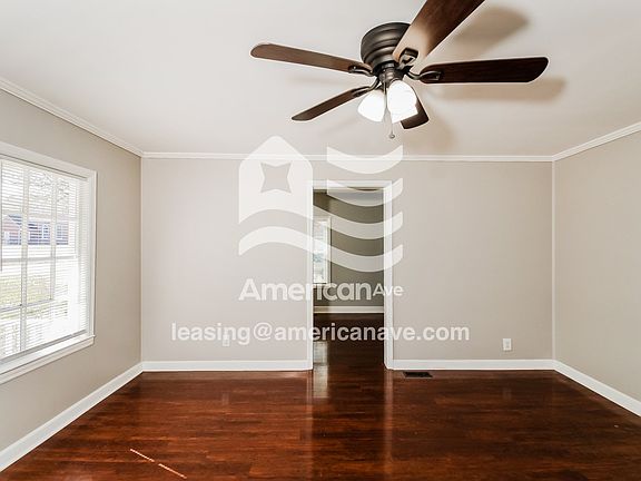 2835_005_wm_-_living_room_13291261.jpg
