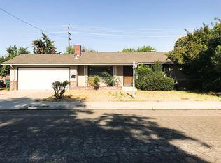1111 N Hollywood Dr, Reedley, CA