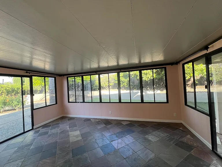 1324 Bertland Ct — Photo 12