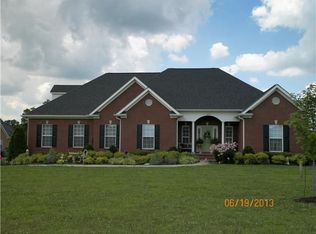 4036 Pleasant Gate Ln, Columbia, TN 38401