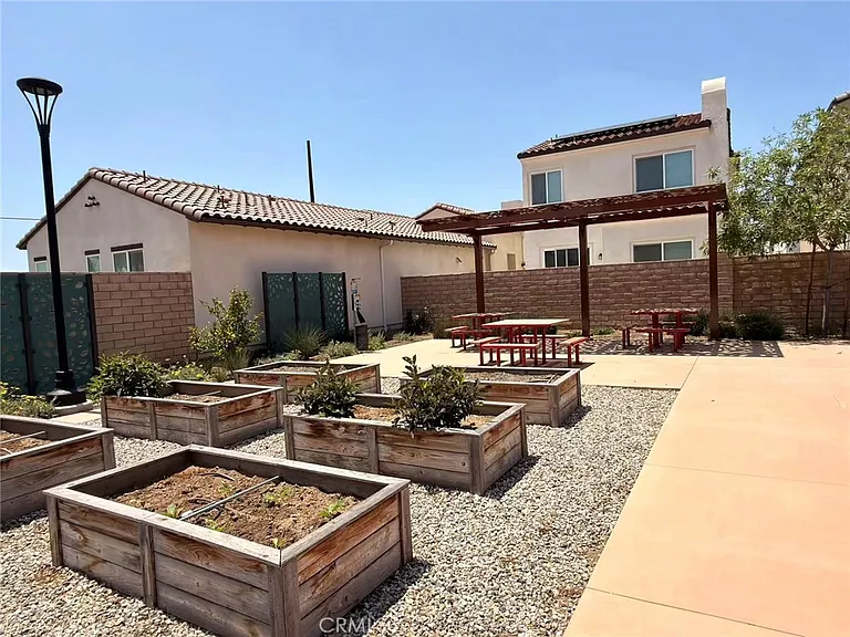 196 Bonita Ln — Photo 29