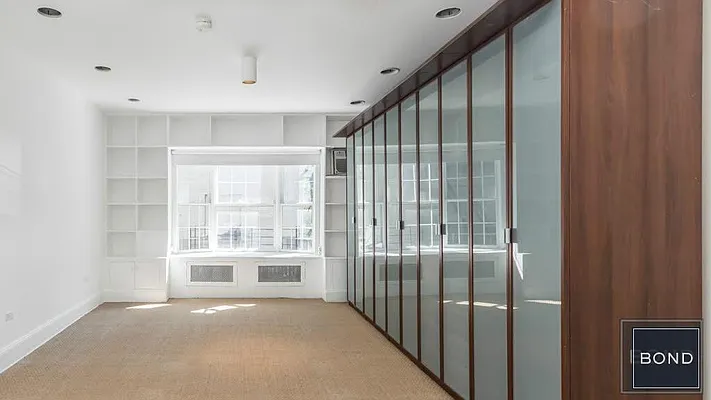 Rented by Bond New York | media 4