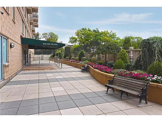 Sold by Keller Williams Realty Empire | media 7