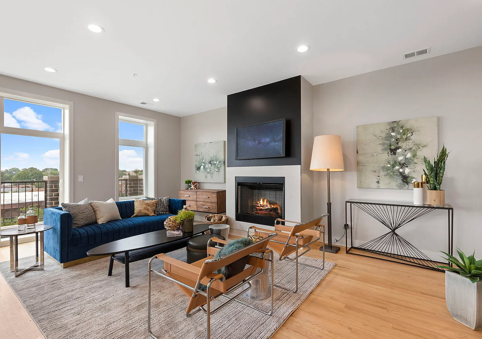 3 bed, 2.5 bath, 1800 sqft, $4,000 — Photo 4