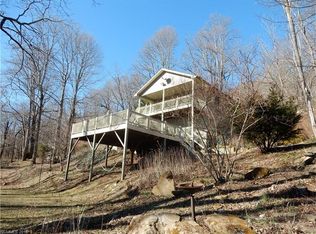 355 Flat Top Mountain Rd, Fairview, NC 28730
