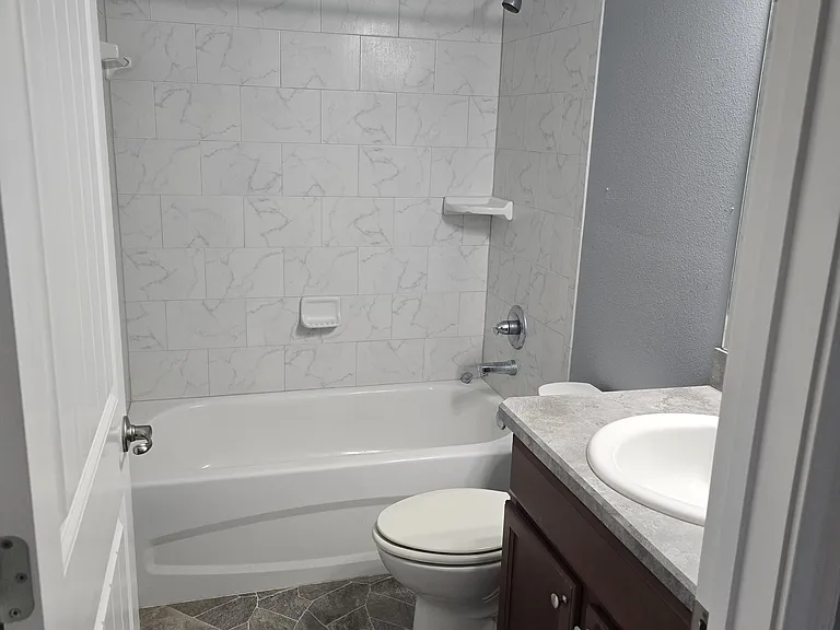12762 SW 33rd Ave — Photo 14
