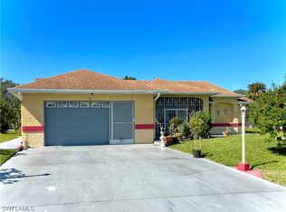 71 Riviera St, Lehigh Acres, FL 33936