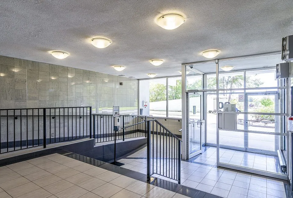 30 Gilder Dr