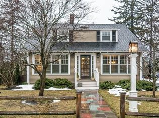 16 Vale Rd, Reading, MA 01867