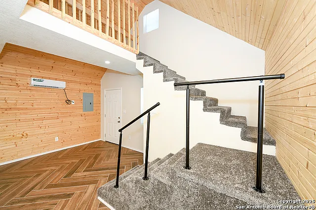 222 Highview Dr — Photo 6