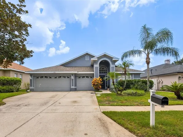 1266 Paradise Lake Dr, Tarpon Springs, FL 34689