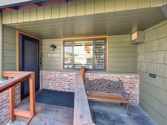 4th image of 2609 Fernandez Dr