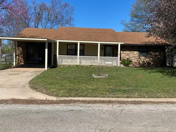 1003 N Sharp St, Perkins, OK 74059