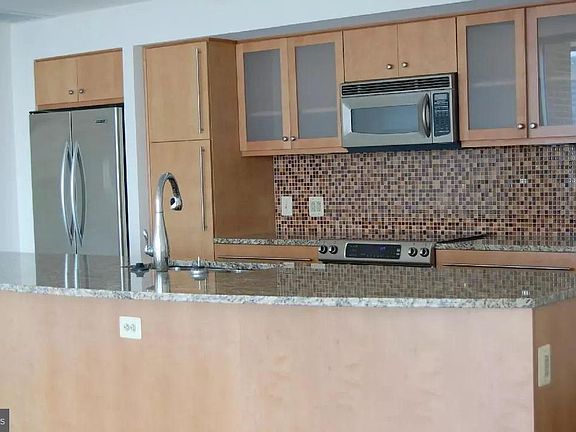 3rd image of 675 President St Unit 2301