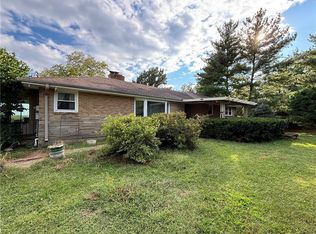 19303 E Holke Rd, Independence, MO 64057