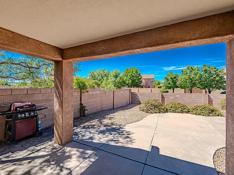 1124 Calle Corvo NE — Photo 47
