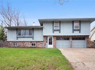 6420 N Genessee St, Kansas City, MO 64118
