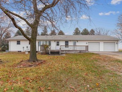 1403 210th St, Independence, IA, 50644